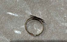 Cargar imagen en el visor de la galería, Sortija de labios
