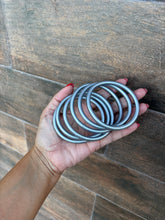 Cargar imagen en el visor de la galería, Set jelly bangles
