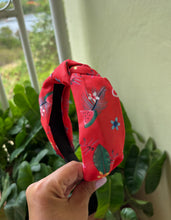 Cargar imagen en el visor de la galería, Diademas con print de melón y flamingos
