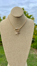 Cargar imagen en el visor de la galería, Cadena con charms
