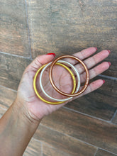 Cargar imagen en el visor de la galería, Trío jelly bangles

