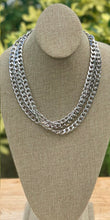 Cargar imagen en el visor de la galería, Collar de 3 cadenas
