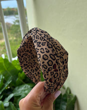 Cargar imagen en el visor de la galería, Diademas animal print
