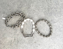 Cargar imagen en el visor de la galería, Set de pulseras
