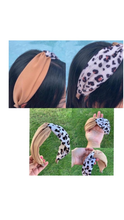 Cargar imagen en el visor de la galería, Diadema dos tonos animal print
