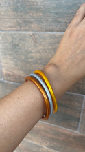 Cargar imagen en el visor de la galería, Trío glitter jelly bangles
