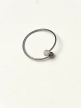 Cargar imagen en el visor de la galería, Pulsera con rhinestones plateada
