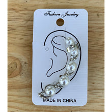 Cargar imagen en el visor de la galería, ear cuff de perlas

