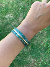 Cargar imagen en el visor de la galería, Pulsera piel sintética
