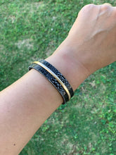 Cargar imagen en el visor de la galería, Pulsera piel sintética
