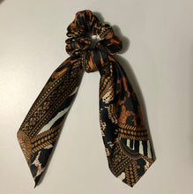Cargar imagen en el visor de la galería, Moños
